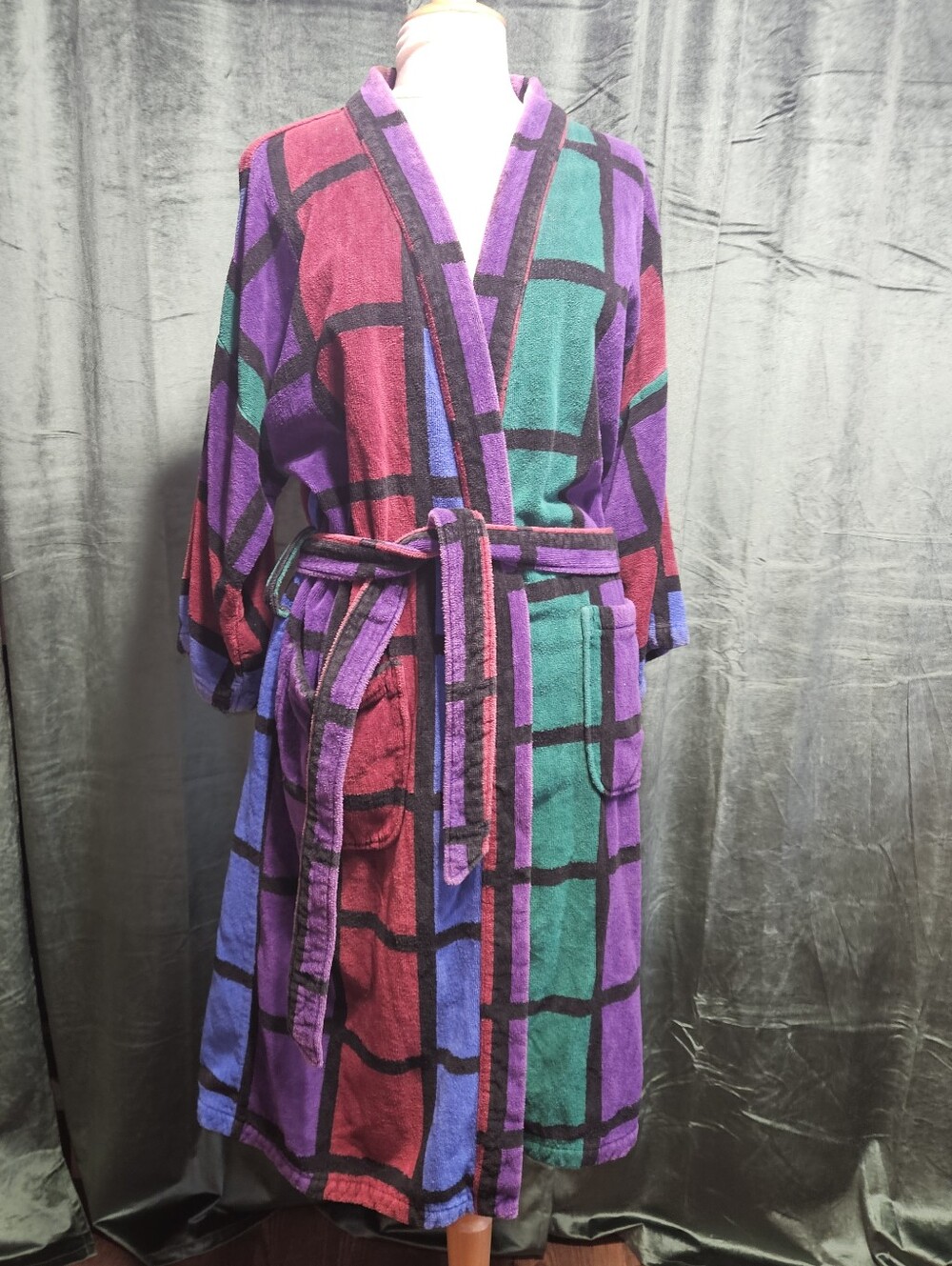 Vintage Saks Fifth Avenue Geometric Plaid Terry Robe